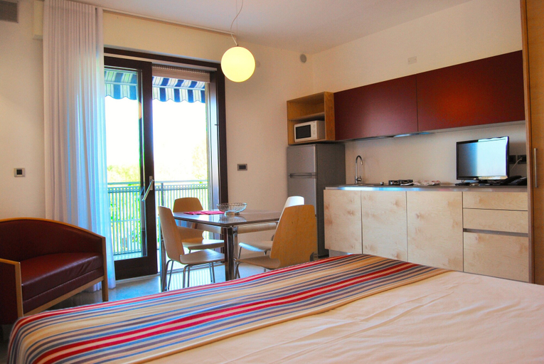 Bedroom 3, Aparthotel Albatros, Udine