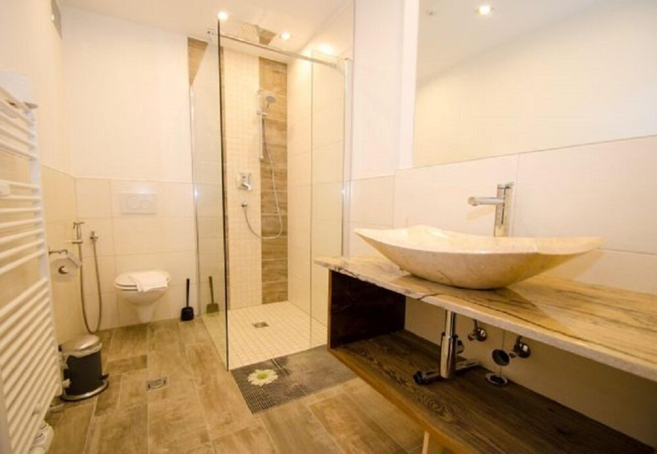 Bathroom 3, Apartment Summer & Winter Fun II, Zell am See