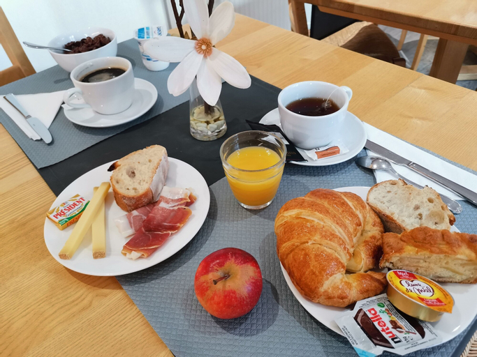 Food & Drinks 5, Hotel Les Montagnards, Doubs