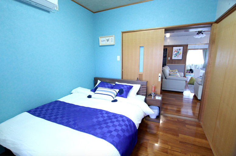 Bedroom 2, Pension Sunrise, Motobu