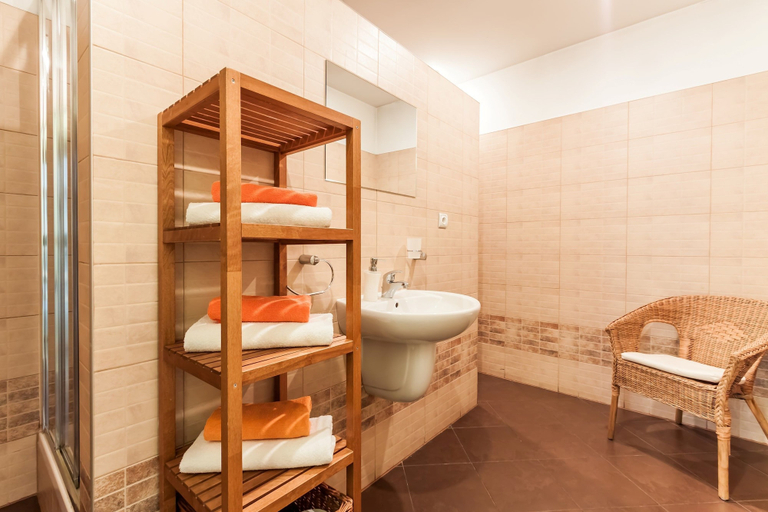Bathroom, The Secret Garden Apartment Jozefa, Kraków City