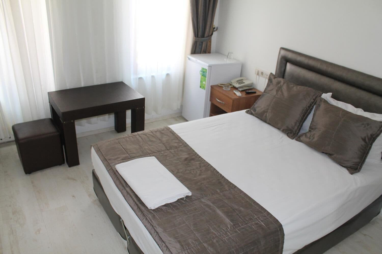 Bedroom 3, Ayyildizlar Hotel, Kadıköy