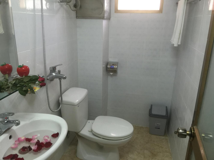 Bathroom 5, Thu Guest House, Ninh Bình