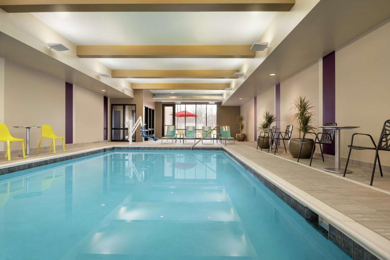 Sport & Beauty 5, Home2 Suites by Hilton Greece Rochester, Monroe