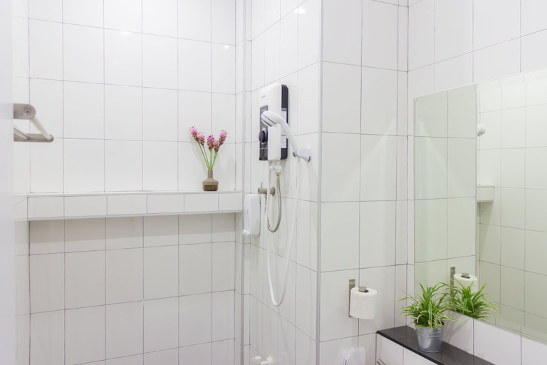 Bathroom 4, M2 Hotel, Muang Phayao
