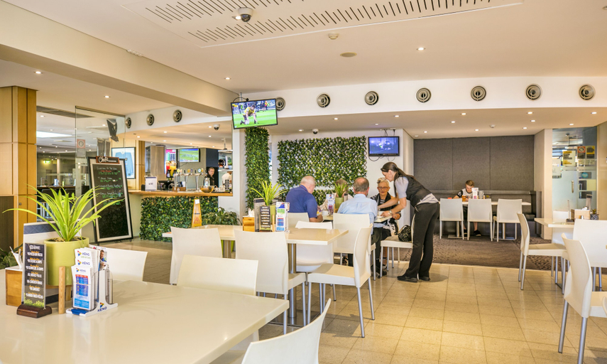 Food & Drinks 5, Toongabbie Hotel, Holroyd