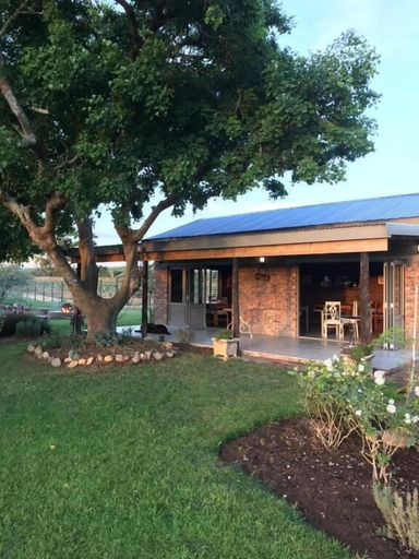 Exterior & Views 2, Gerald's Gift Guest House, Cacadu