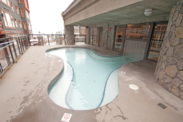 Sport & Beauty 5, Stonebridge Lodge, Kootenay Boundary