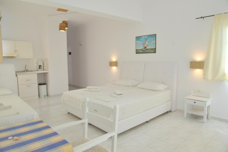 Bedroom 3, Giannis Hotel Apartments, South Aegean