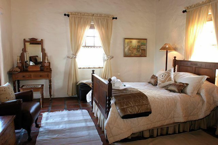 Bedroom 2, Sandpiper Guest Cottages, Eden