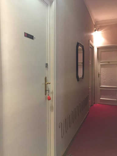 Others 5, Hotel Stipino, Lucca