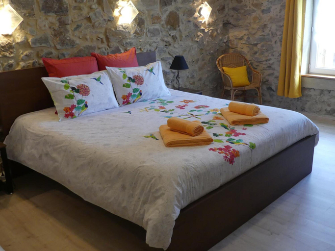 Bedroom 2, Les Gragniotes, Aude
