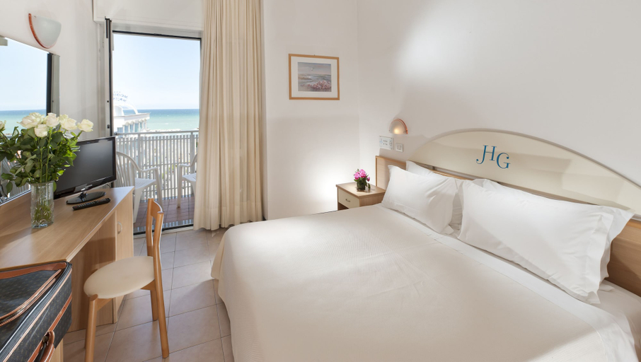 Bedroom 4, Hotel Gabbiano, Rimini