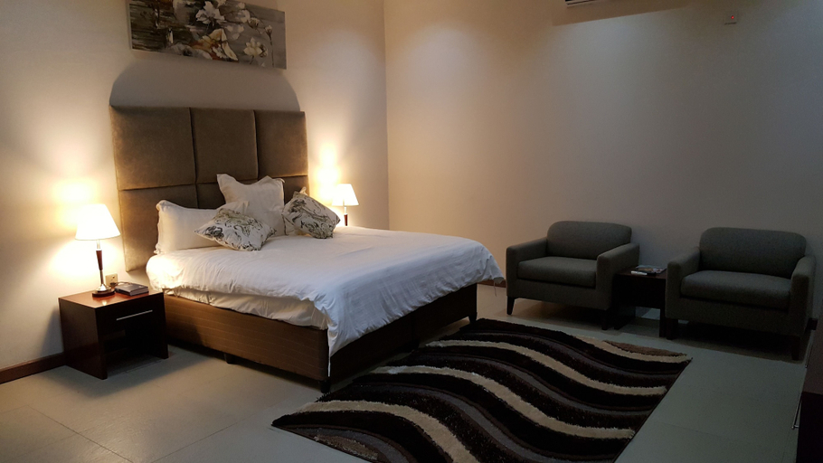 Bedroom 2, Pamo Hotel and Restaurant, Kitwe
