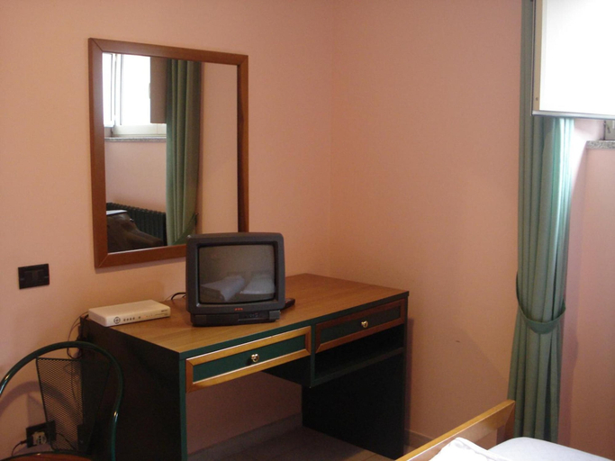 Bedroom 2, Grandinetti Hotel, Cosenza