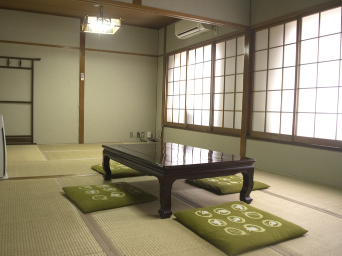 Others 4, Yamabe Hotel, Tenri
