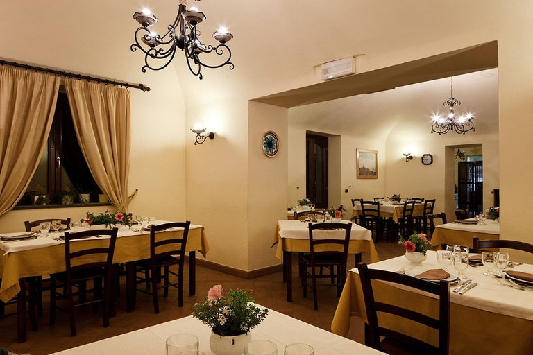 Food & Drinks 5, La Terra del Mezzo, Catania