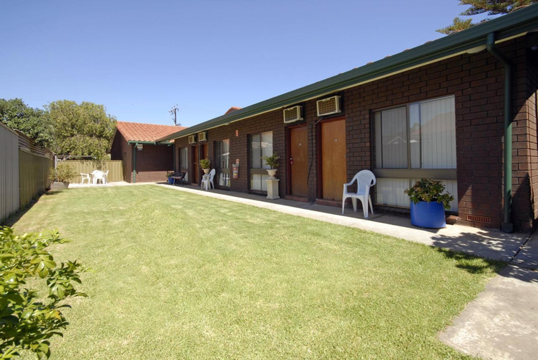 Exterior & Views 2, Pavlos Motel, Adelaide