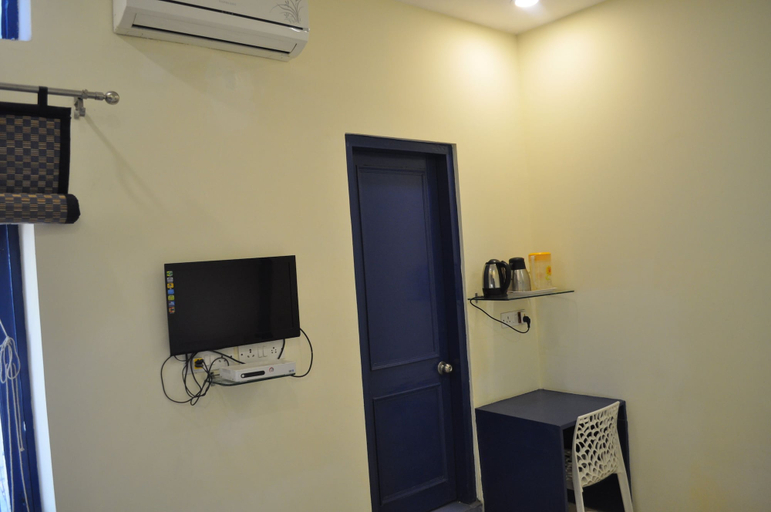 Others 5, Hotel Kabli, Delhi