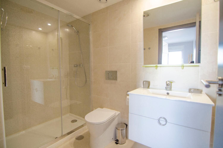 Bathroom 3, Novabeach Apartments - Marholidays, Alicante