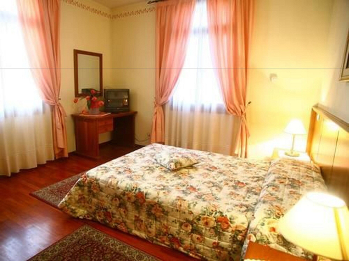 Bedroom 2, Gelindo dei Magredi Country Resort, Pordenone