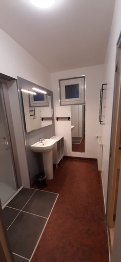 Bathroom 4, Hotel Le Cormier 9, Maine-et-Loire