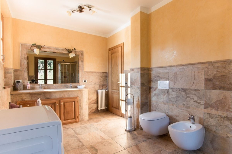 Bathroom 4, Il Poggiolo, Lucca