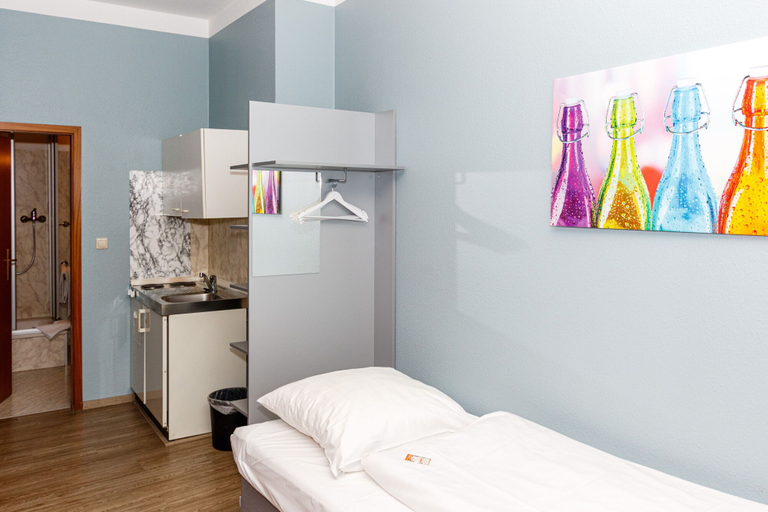 Bedroom 2, Aparthotel Sarstedter Hof, Hildesheim