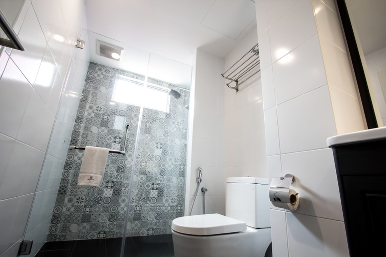 Bathroom 4, Bloommaze Boutique Hotel, Puchong