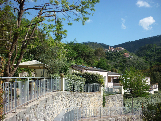 Others 5, Resort Costa Morroni, La Spezia