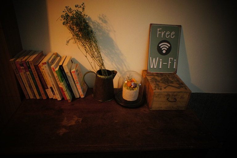 Food & Drinks 5, Through A Path, Tainan