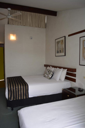 Bedroom 3, The Apple Inn, Tumut