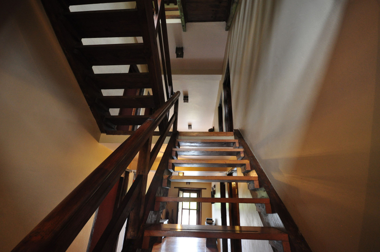 Others 5, The Village Lodge Paro, Lamgong