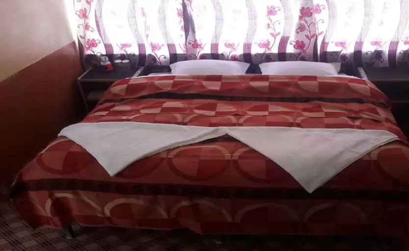 Bedroom 2, Pangong Holiday Cottages, Leh