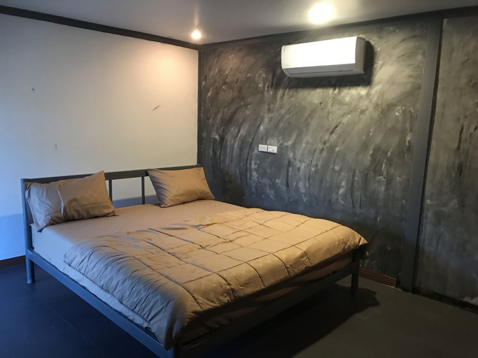 Bedroom 3, Music Khao Kho, Khao Kho
