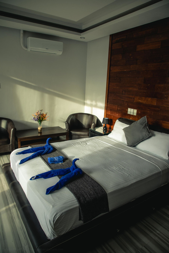 Bedroom 3, Stunning Republic Beach Resort, El Nido