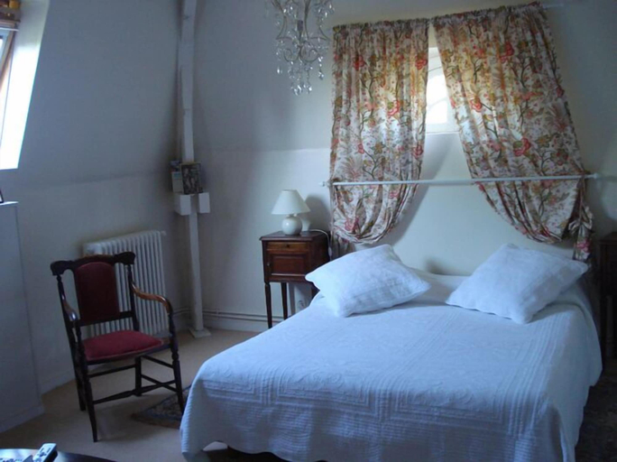 Bedroom 4, Villa des Iris, Oise