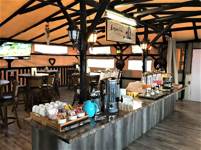 Food & Drinks 5, Footprints Self-Catering & B&B, Swakopmund
