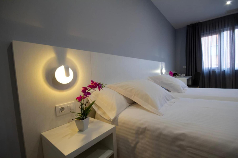 Bedroom 3, Hotel Río Asón, Cantabria