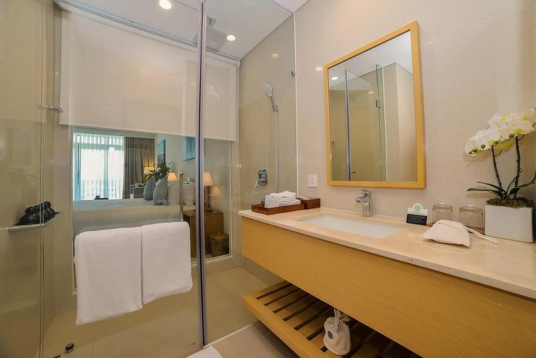 Bathroom 3, Luxury Apartment in 5 Stars Resort, Da Nang