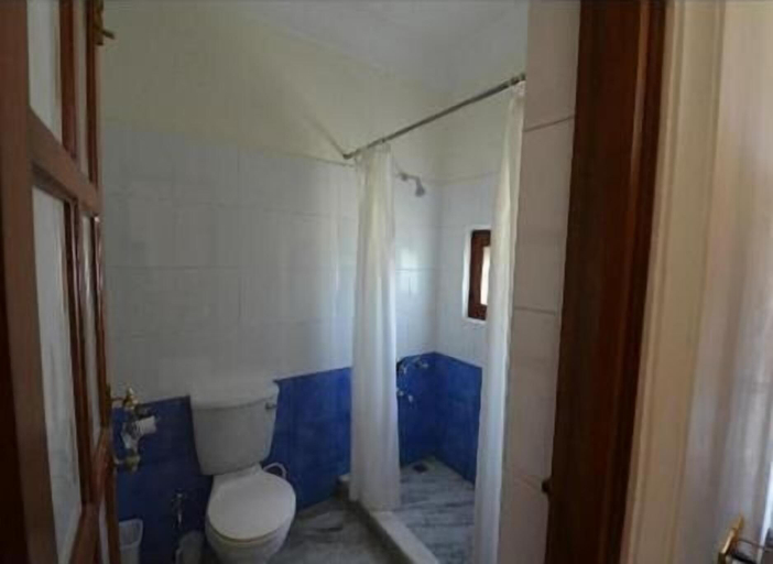 Bathroom, Fateh Bagh, Pali