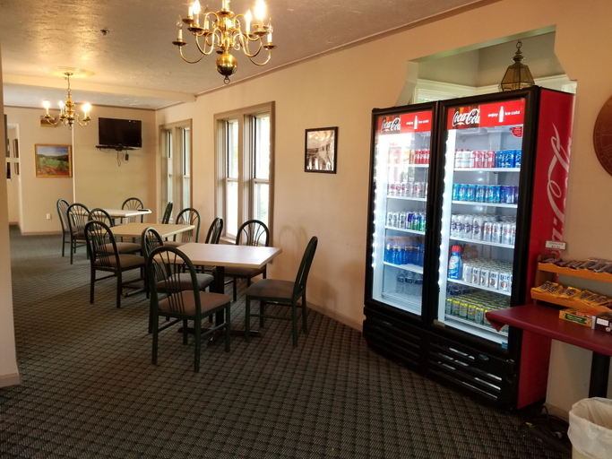 Food & Drinks, Dunmaglas Golf Course, Charlevoix