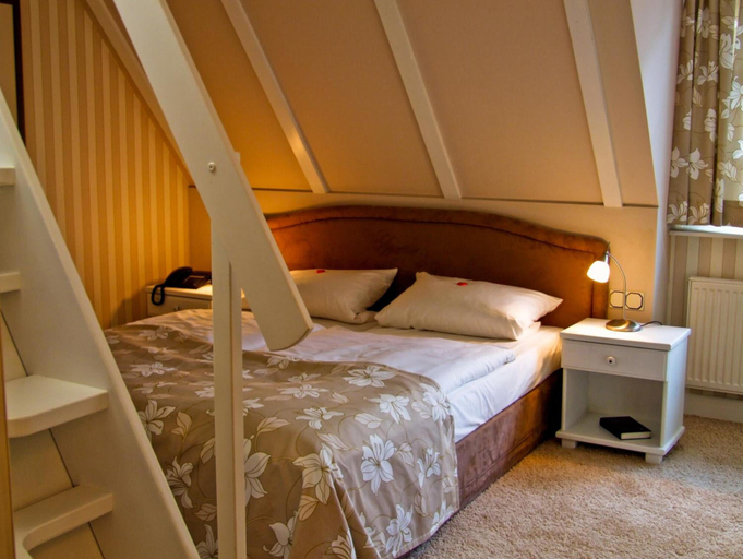 Bedroom 4, Vogel Hotel Appartements & Spa, Rostock