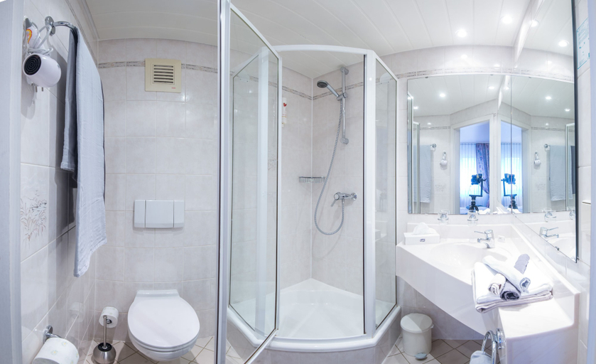 Bathroom 4, Zum Vater Rhein, Mettmann