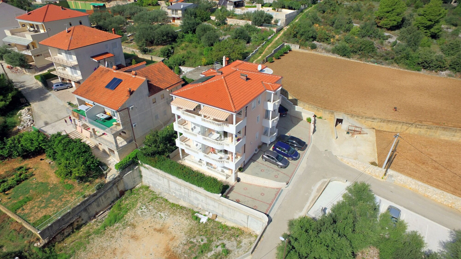 Others 5, Apartments Barbara, Seget
