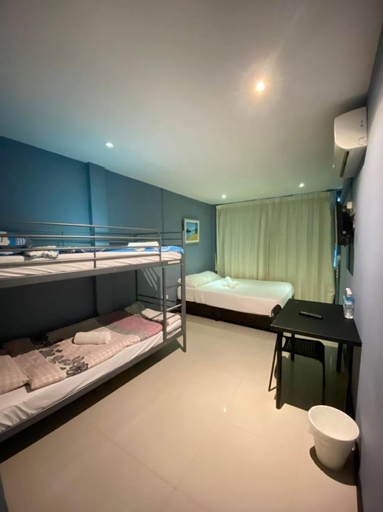 Bedroom 29