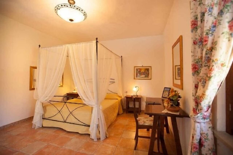 Bedroom 5, La Vecchia Fattoria, Viterbo
