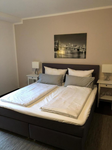 Bedroom 3, Hotel Restaurant Zum alten Postwagen, Ennepe-Ruhr-Kreis