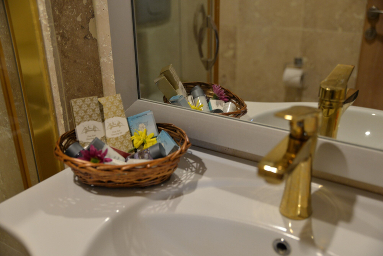 Bathroom 5, Ebruli Otel Cunda, Ayvalık