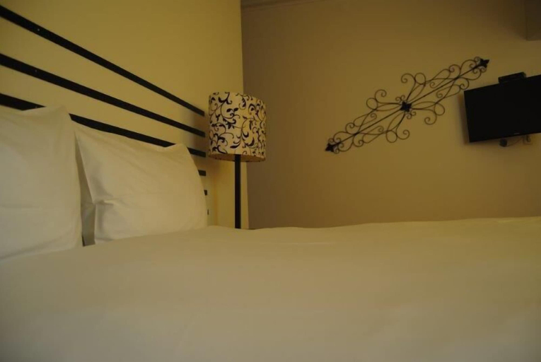 Bedroom 3, Mozaika Guesthouse 2, Maputo
